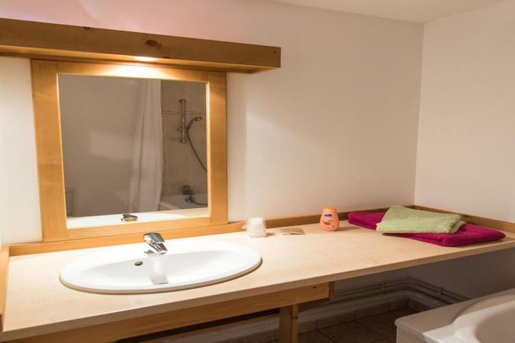 Great Apartment In Near Lake Annecy Giez Exteriör bild